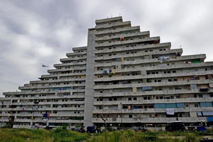 Napoli,  focolaio in un  campo rom a Scampia