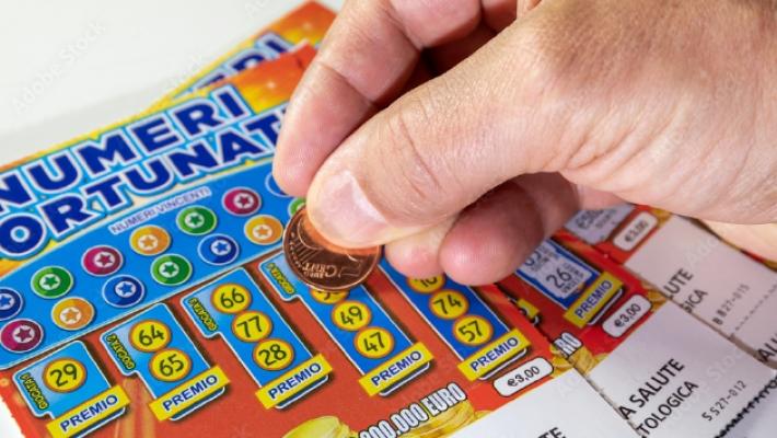 Gioco d'azzardo, boom dell'online e dei gratta e vinci