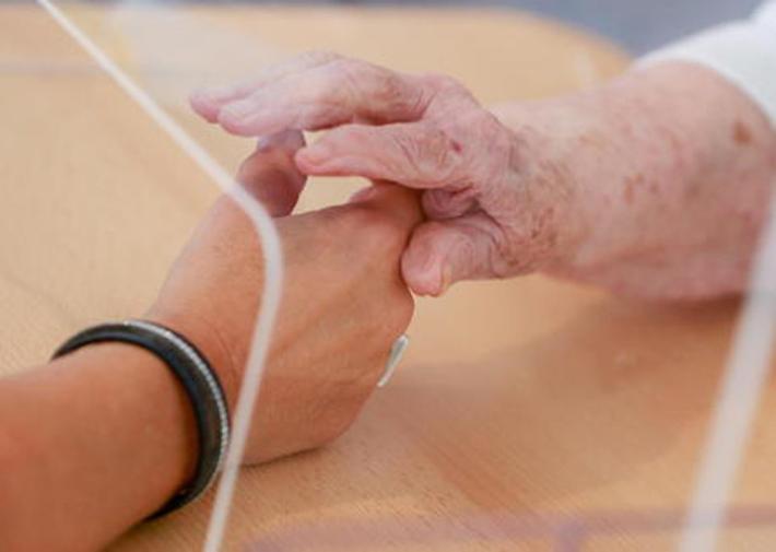 Bonaccini: "Sui limiti agli spostamenti si penalizzano i piccoli Comuni. Anche la solitudine pu&ograve; uccidere"