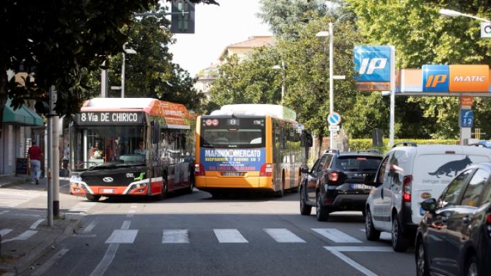 Tra cantieri e code, il calvario quotidiano dell'estate parmigiana