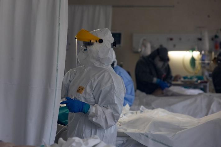 Tre decessi  e 40 nuovi positivi a Parma. 15 i pazienti in terapia intensiva