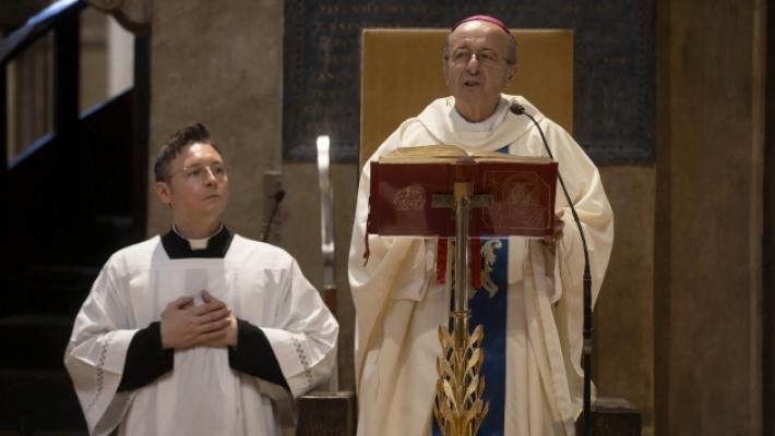 Il vescovo: &laquo;Legger&ograve; i nomi dei 12mila bambini uccisi nella guerra in Medio Oriente&raquo;