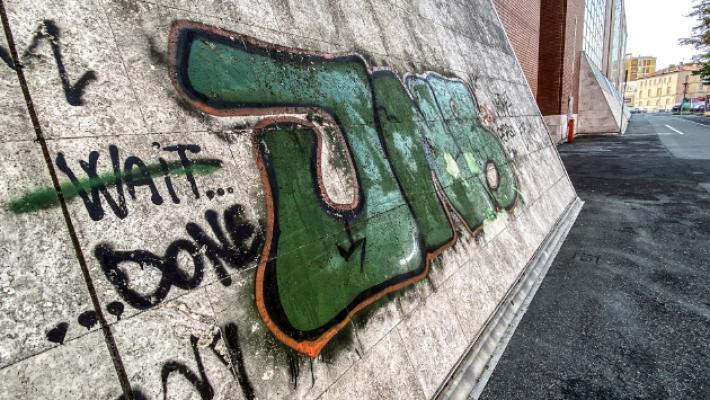 Parma sfregiata: la citt&agrave; in balia dei graffitari