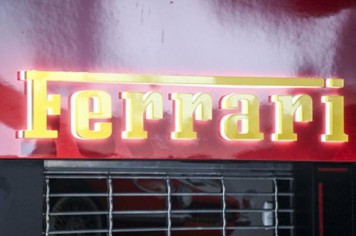 Ferrari, l'ad Camilleri si dimette per motivi personali. Interim a Elkann