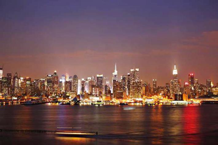 Auto travolge manifestanti, momenti di paura a New York