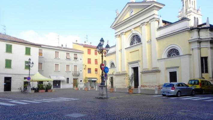 Anche a San Secondo volano calci, pugni e sedie di plastica