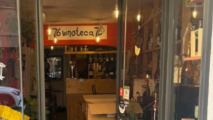 Raid alla Vinoteca: sparite bottiglie e un cavatappi