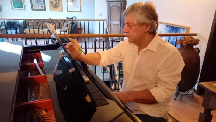 I talenti di Straser: dagli studi sui terremoti alle sinfonie di musica classica