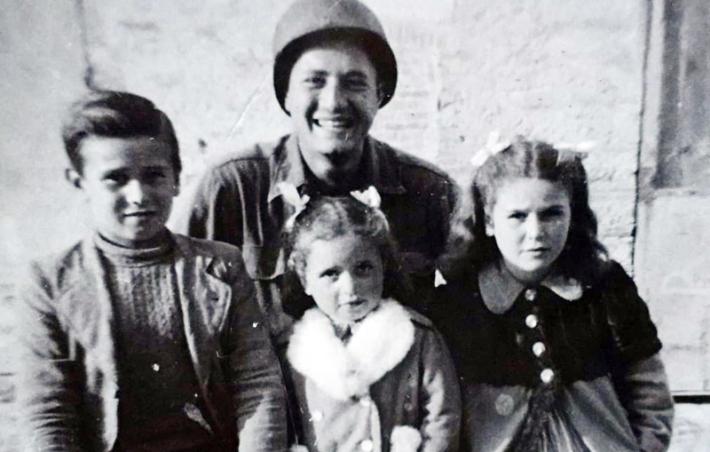  Il soldato Adler ritrova i "suoi" bambini italiani, 76 anni dopo 