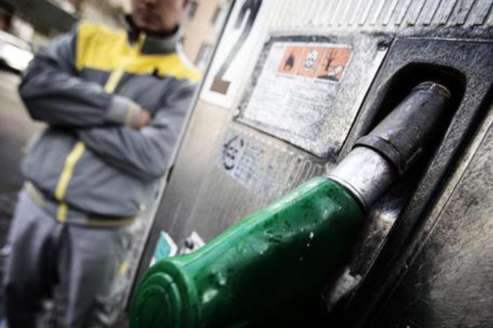 Sciopero benzinai: stop da questa sera alle 19 su rete ordinaria e dalle 22 su autostrade