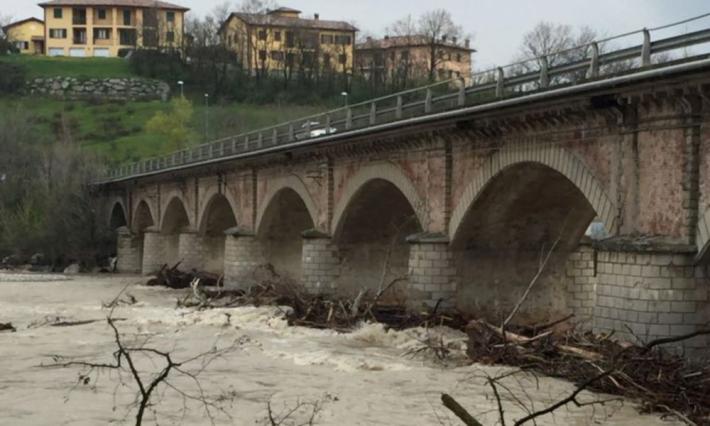Dei 954 ponti censiti nel Parmense 857 sono in cattiva salute