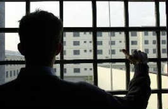 Carcere, i sindacati: "Si vuole fare di Parma il lazzaretto detentivo regionale. Gi&agrave; 60 agenti contagiati"