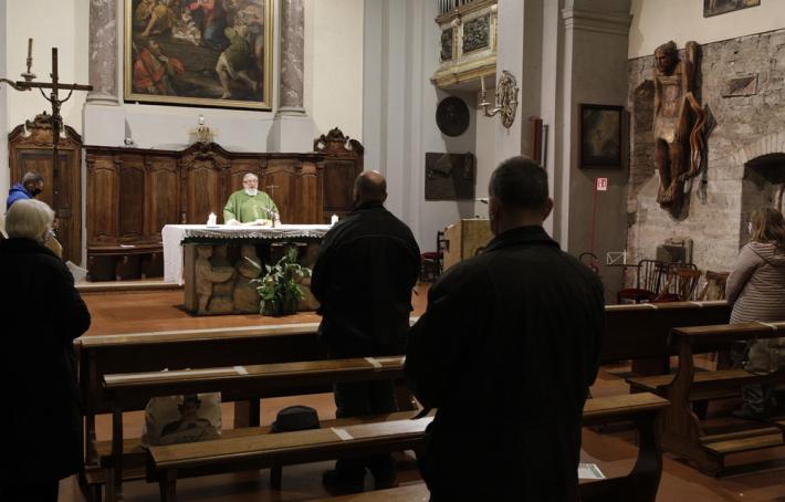 Alla messa cambiano Padre Nostro e Offertorio. E il congedo diventa in latino