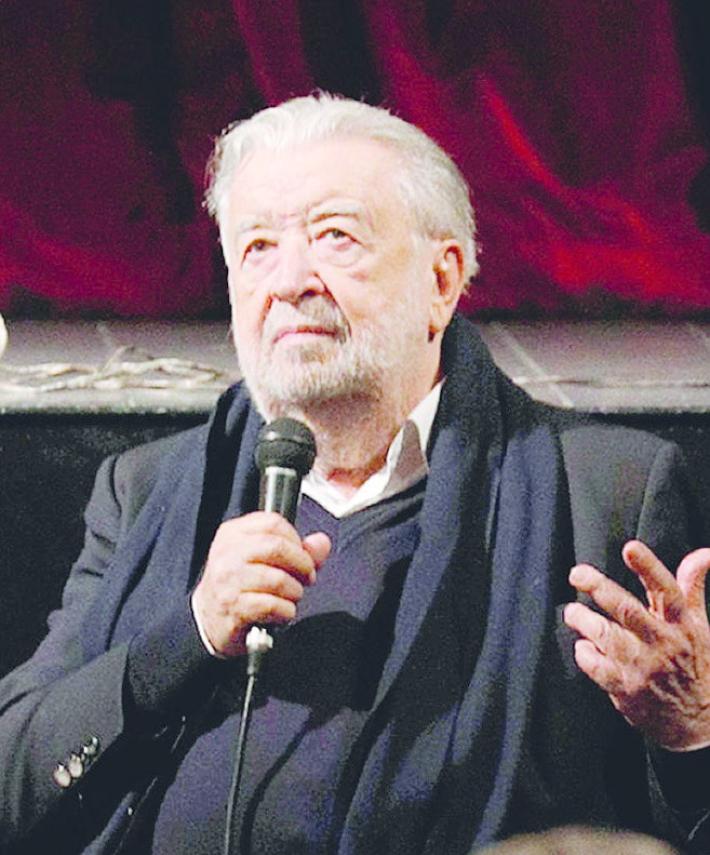 Pupi Avati il 22 alzer&agrave; il &laquo;sipario virtuale&raquo; del Teatro Nuovo  