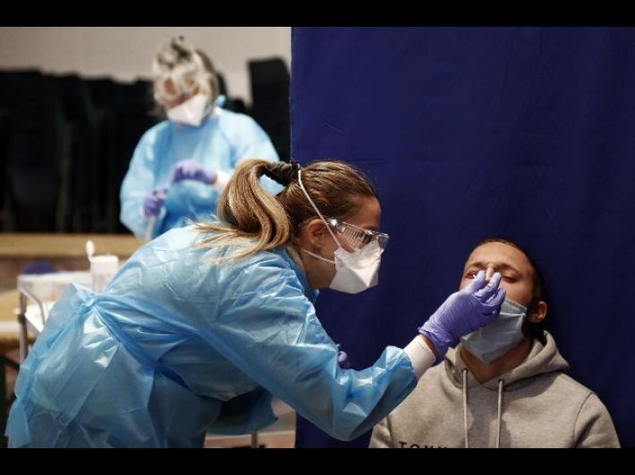 3 decessi e 46 nuovi contagi a Parma e provincia. 17 i pazienti in terapia intensiva