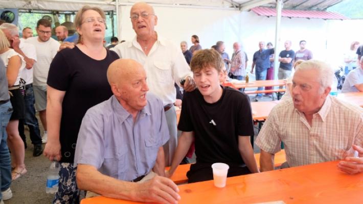 Bardi: Angela, Nino e Nicol&ograve; e il ritorno nel paese del cuore