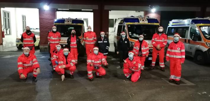 Volontari in servizio alla Croce Verde di Noceto la vigilia di Natale