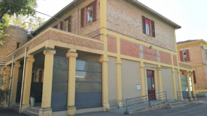 Trafuga dall'ospedale la salma della madre per seppellirla in Ucraina: ricercato dalla giustizia