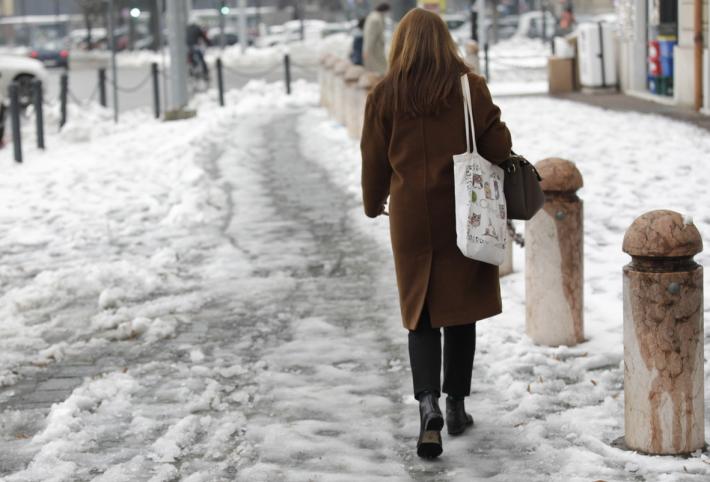 Marciapiedi come specchi: in 47 al pronto soccorso