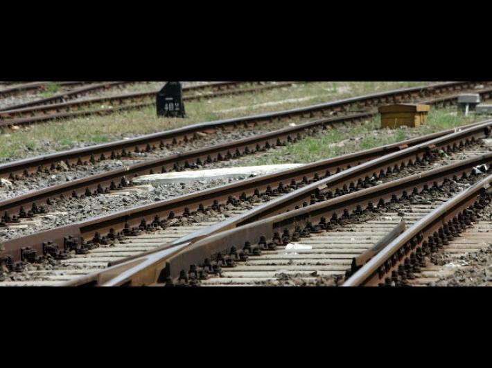 Persona investita da un treno a Sant'Ilario d'Enza: il magistrato sul posto. Ritardi e treni cancellati sulla Milano-Bologna: ecco quali