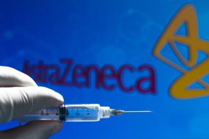 Via libera in Gran Bretagna al vaccino AstraZeneca