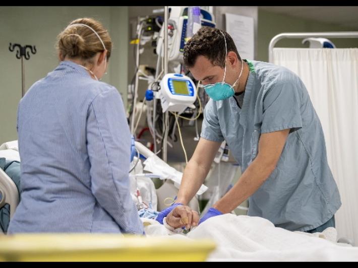 In Italia auperati i 150mila morti dall'inizio della pandemia. Quasi 12 milioni i contagi