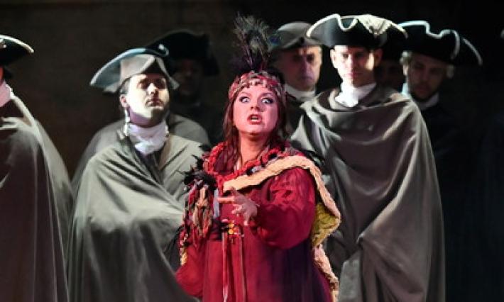 &laquo;Un ballo&raquo; tra luci e ombre. Le nostre pagelle