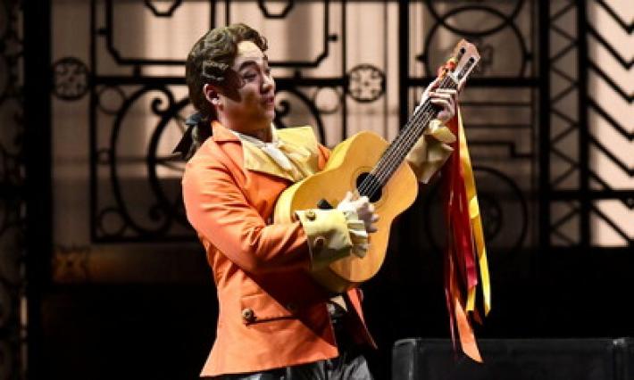 Kim, &laquo;Figaro&raquo; coreano