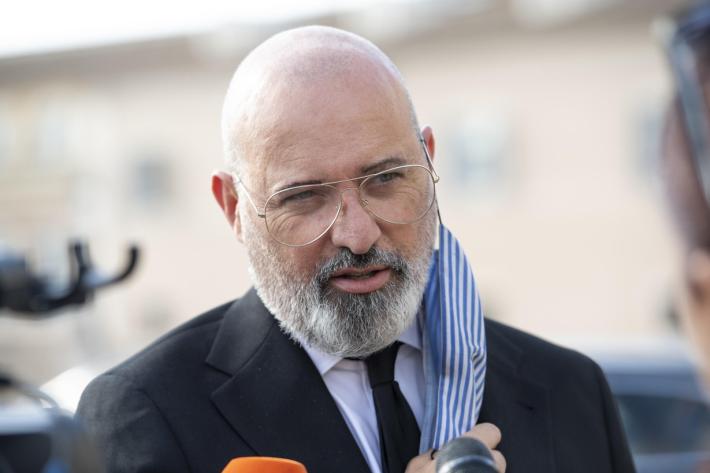 Bonaccini: "Pronti a fare i vaccini anche di notte"