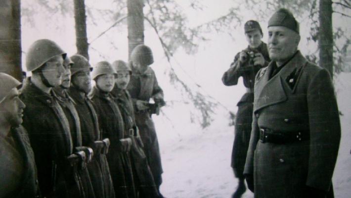 Quando Mussolini incontr&ograve; i bersaglieri a Ozzano Taro