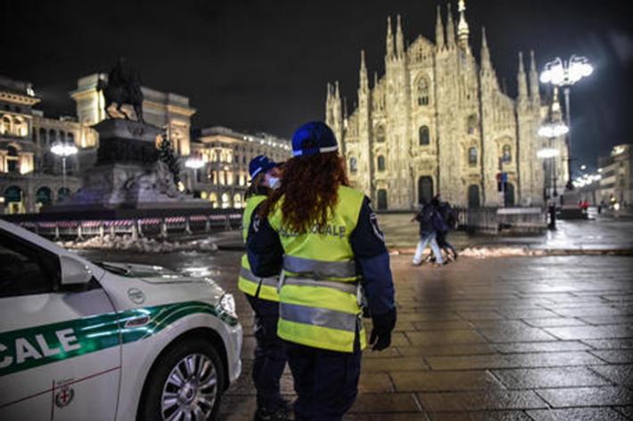 Il governo valuta la proroga dello stato di emergenza. Il 15 il nuovo Dpcm con nuove restrizioni