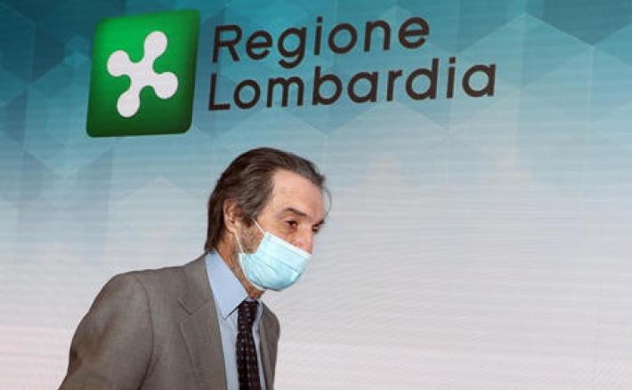 Covid, Fontana: "Ci stiamo avviando alla zona rossa"