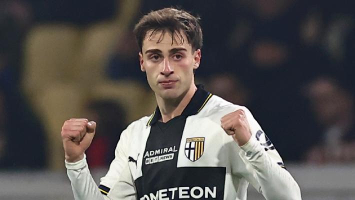 Oristanio implacabile, centrocampo assente