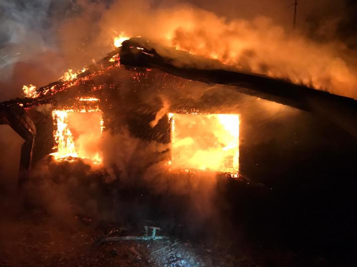 Spento il rogo a Cozzano, ma non si trova pi&ugrave; la cucciola Nana