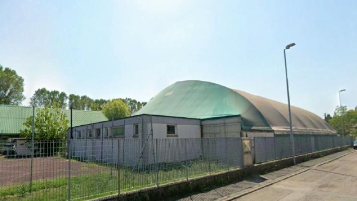 I vandali tornano al centro sportivo: numerosi danni