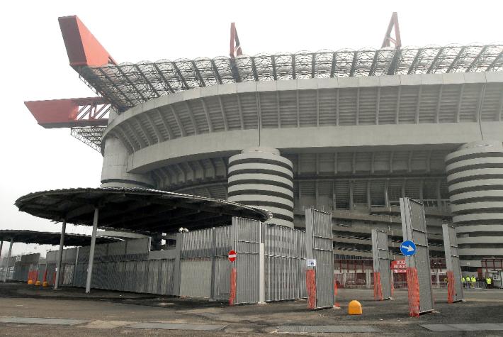 Niente garanzie su San Siro, la Uefa revoca la finale di Champions 2027 a Milano