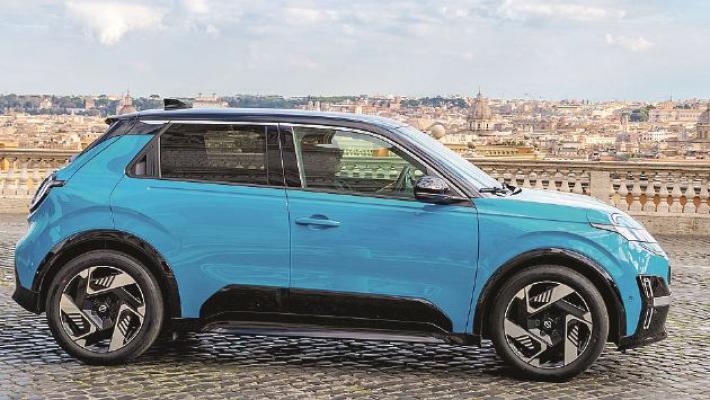 Micra, svolta elettrica