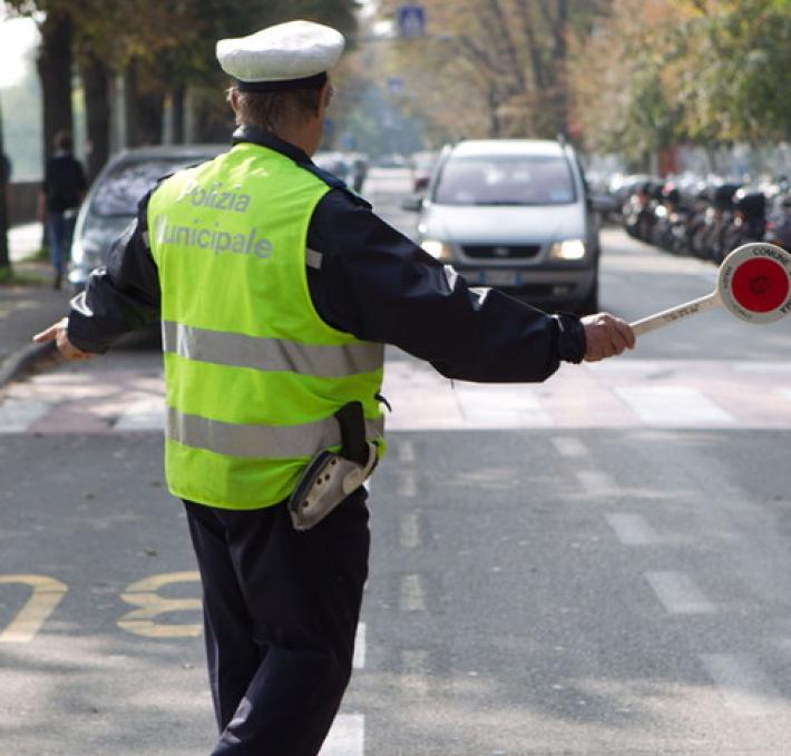 Lo smog non d&agrave; tregua: fino a venerd&igrave; continua lo stop ai diesel Euro 4