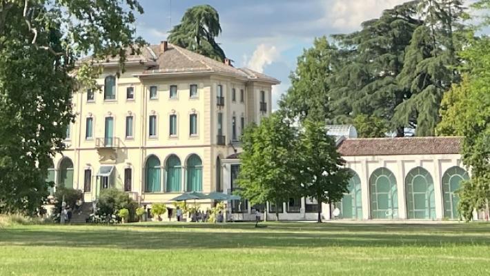 Magnani Rocca: ladri incappucciati in 3 minuti alle due di notte rubano le opere. L'allarme salva gli altri quadri