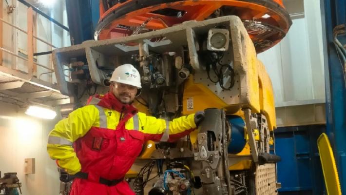 Gerardo Radogna: &laquo;Sulla nave tra l'Arabia e l'Iran con i missili sopra le nostre teste&raquo;