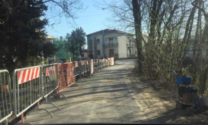 I residenti di via Cimabue: &laquo;Troppi rischi per colpa di quel cantiere&raquo;