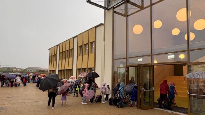 Villa Ferro, la nuova scuola ha aperto le porte