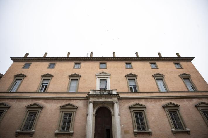 Assolto dall'accusa  di maltrattamenti: era lui vittima della moglie e della suocera