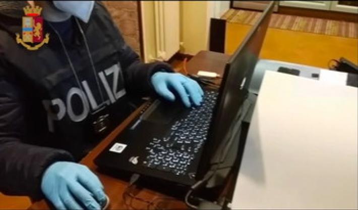 Lancia  una sfida estrema su Tik Tok, denunciata influencer siciliana