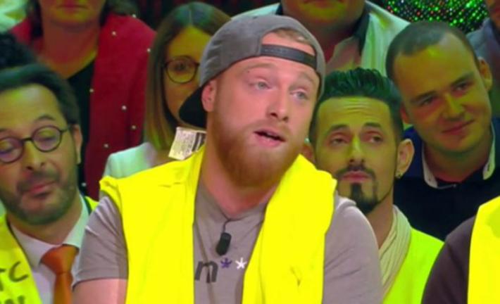 Il leader dei gilet gialli pensa alla richiesta di asilo politico all'estero 