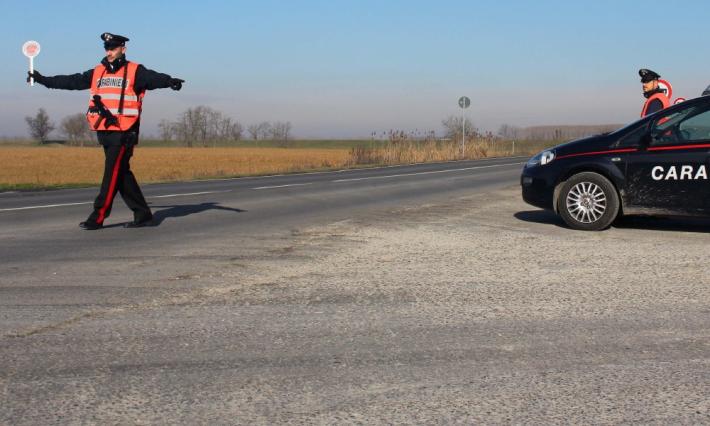 Inseguimento a folle velocit&agrave; sulla provinciale