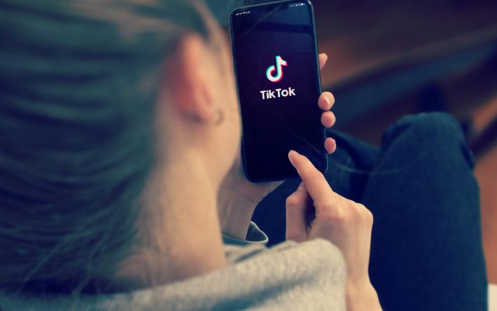 Tik Tok e la corsa ai follower. E il rischio &egrave; il prezzo per esser notati