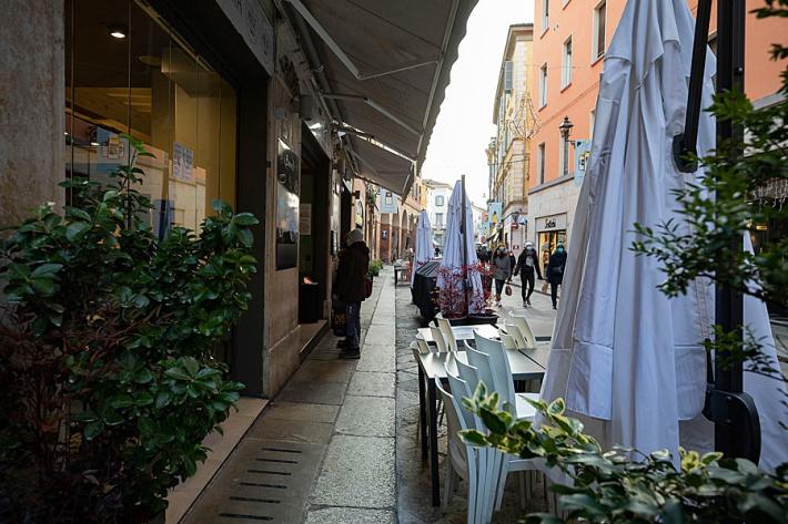 Ritorno in zona gialla, ecco cosa cambia: locali, sport, mobilit&agrave;, cultura