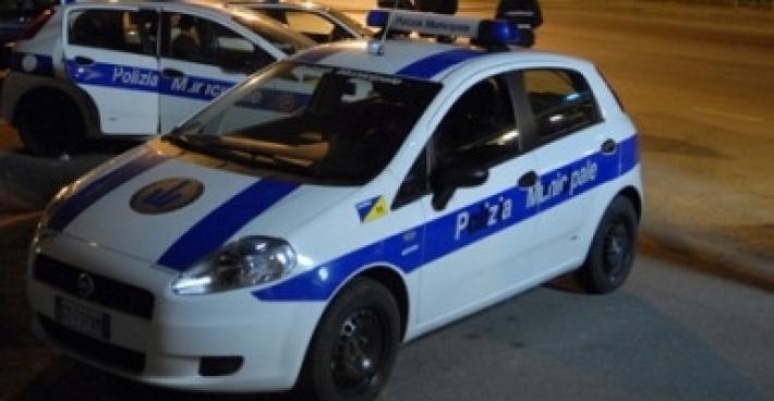 Assembrati per videoclip e senza mascherine, 31 multati