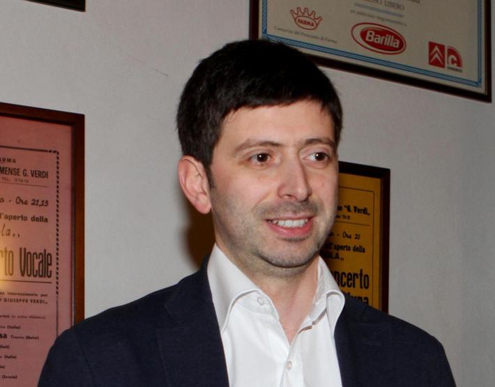 Speranza: "La zona gialla non &egrave; scampato pericolo: il rischio resta alto, anche per le varianti"